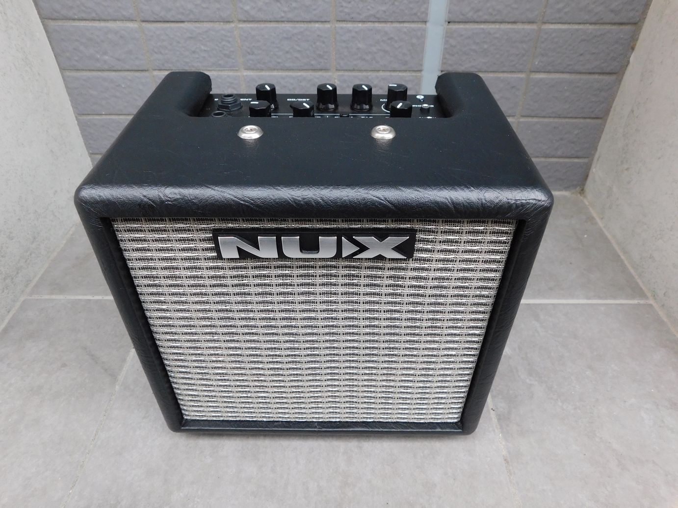 中古　NUX ニューエックス Mighty 8 BT　ギターアンプ