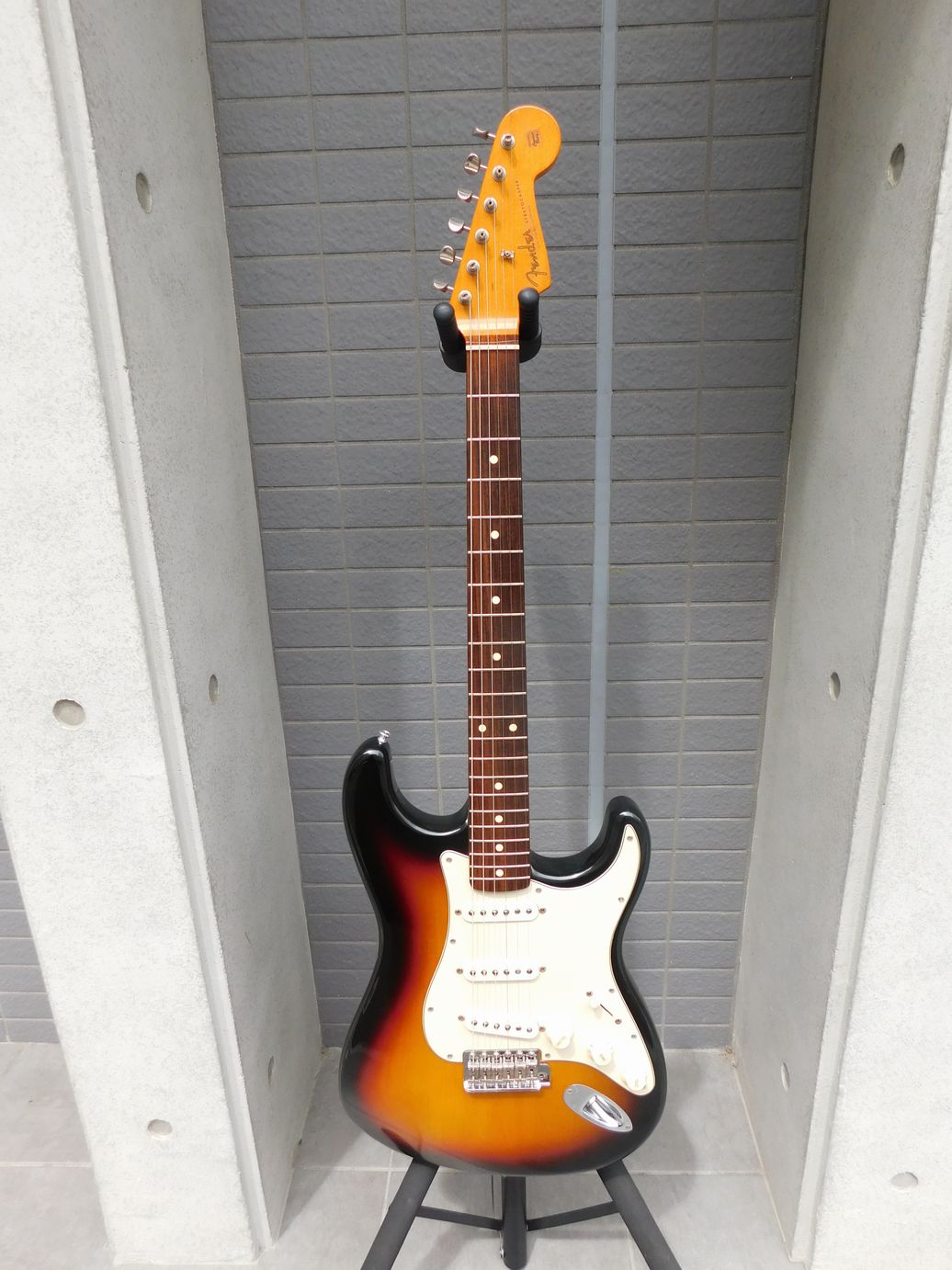 中古　Fender American Vintage ’62 Stratocaster® ストラトキャスター　ハードケース付き