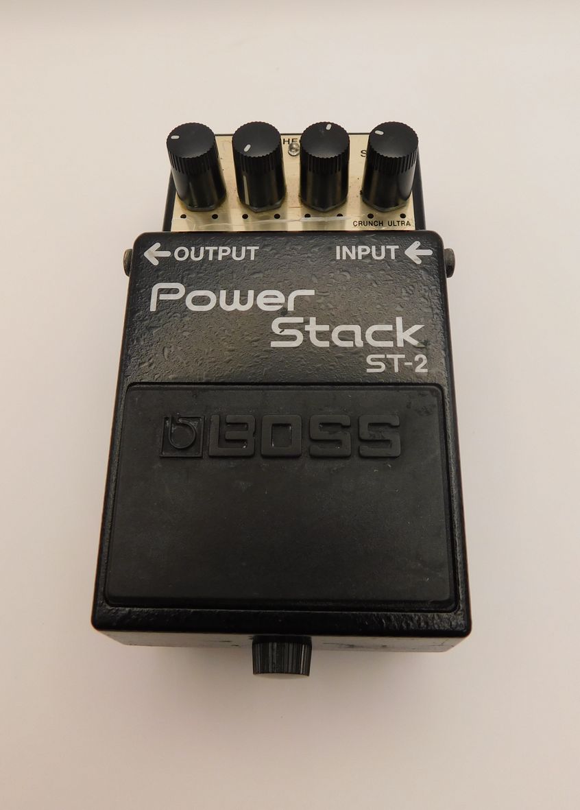 中古　BOSS ボス ST-2 ディストーション・オーバードライブ