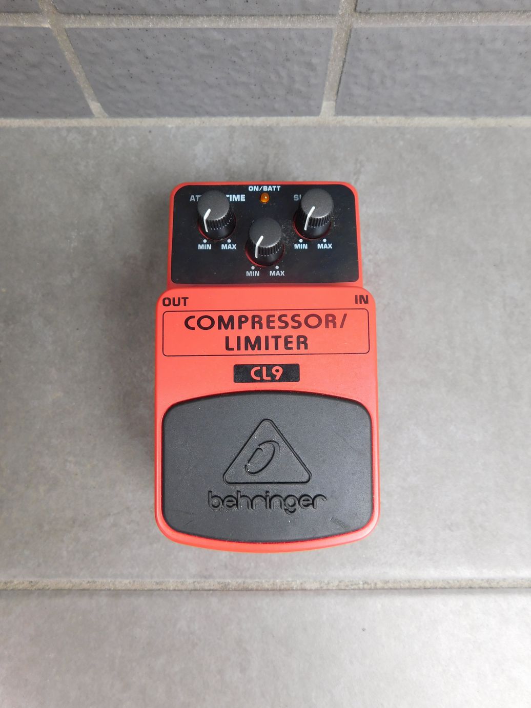 中古　BEHRINGER ベリンガー CL9 Classic Compressor/Limiter コンプレッサー/リミッター