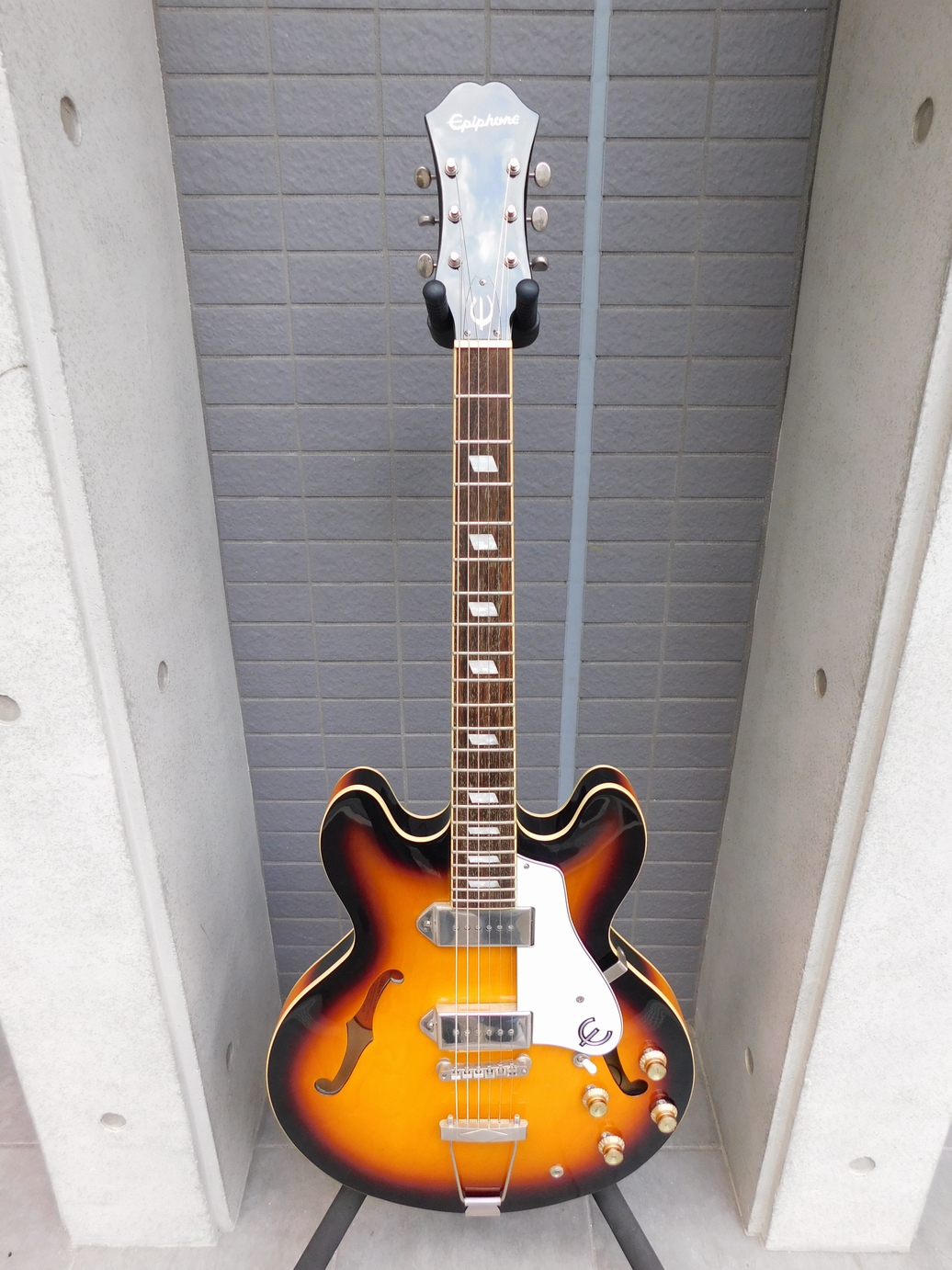 中古　EPIPHONE エピフォン Casino　カジノ　ギグバック付き