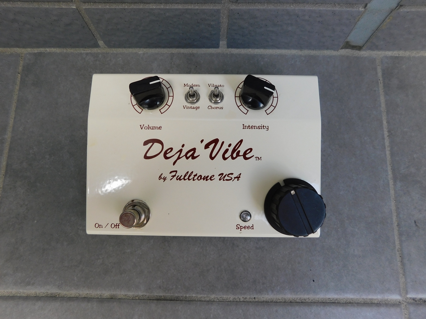 中古　FULLTONE フルトーン Mini Deja Vibe トレモロ/ビブラート