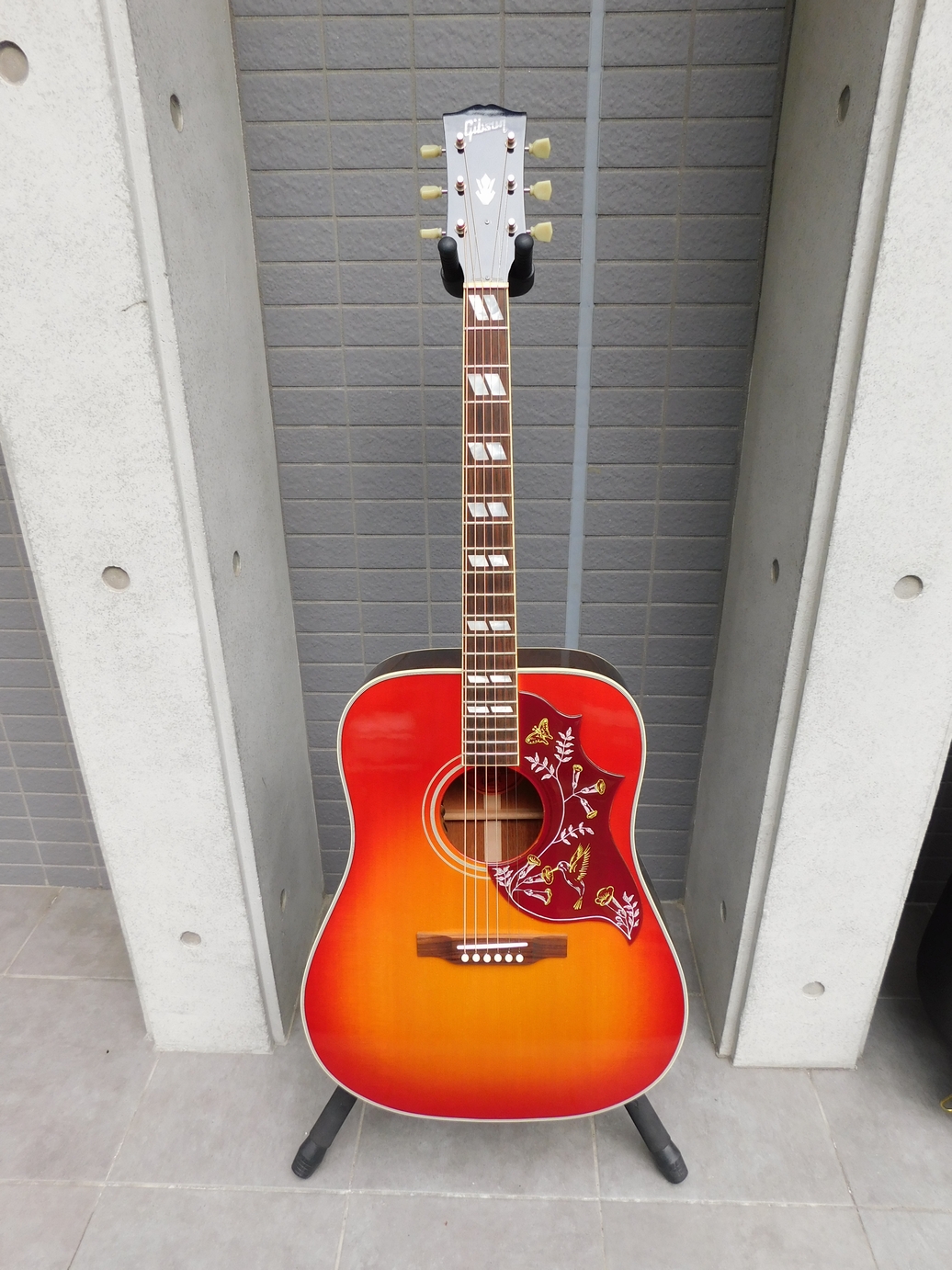 中古　Gibson ギブソン Late 60’s Hummingbird 2017 エレアコ　ハードケース付き