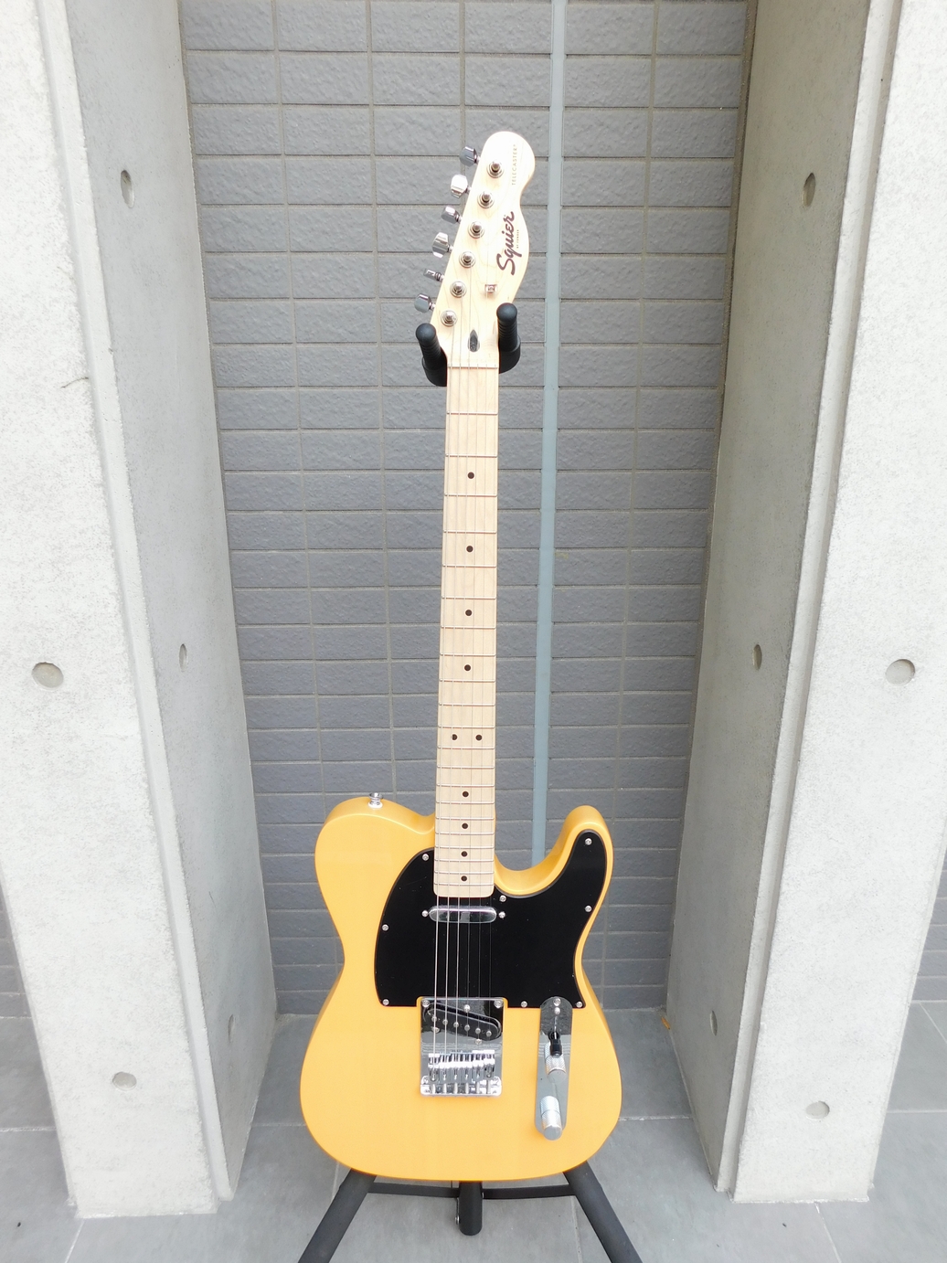 中古　SQUIER スクワイヤ Sonic Telecaster テレキャスター　オリジナルケース付き