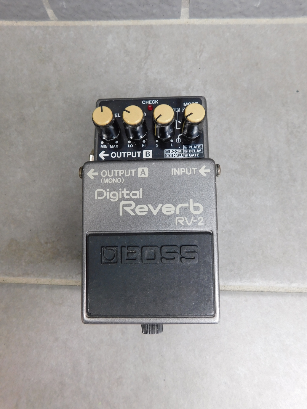 中古　BOSS ボス RV-2 Digital reverb Japan リバーブ