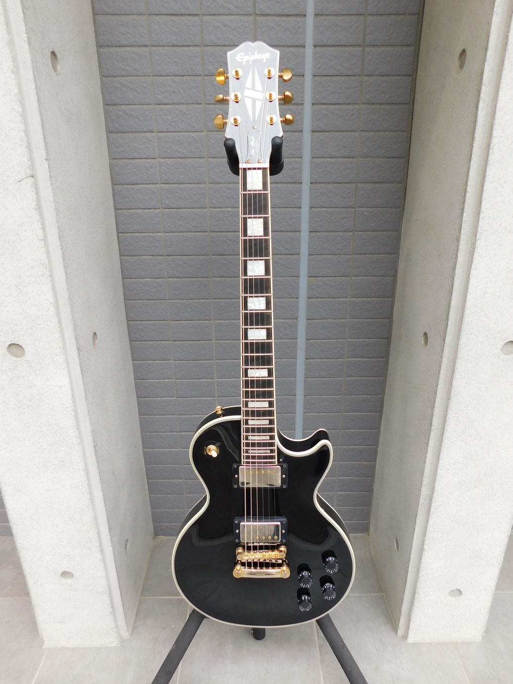 中古　Epiphone エピフォン Les Paul Custom レスポール　2023年製 ソフトケース付き