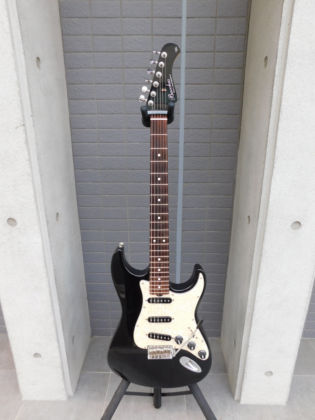 中古　Bacchus　バッカス　G-PLAYER PLD/R　ストラトタイプ　ソフトケース付き