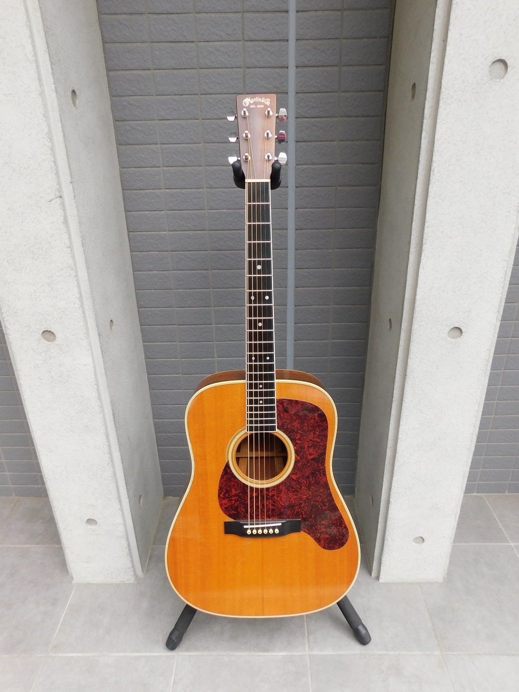 中古　Martin　マーティン　D-35　レスターフラットピックガード　ハードケース付き
