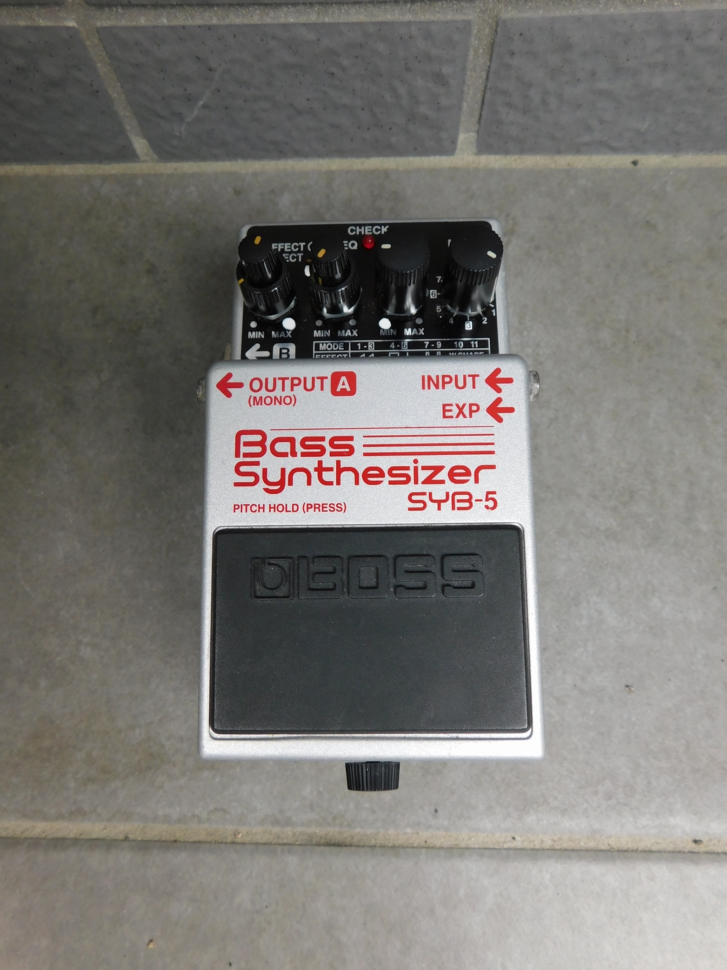 中古　BOSS ボス SYB-5 ベース用シンセサイザー