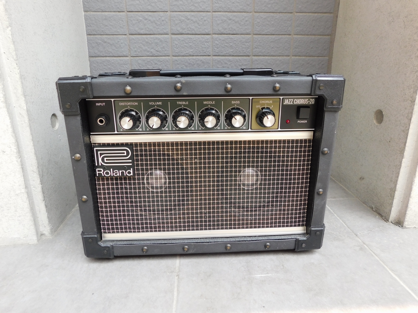 中古　Roland ローランド JC-20JT ジャズコーラス　ギターアンプ
