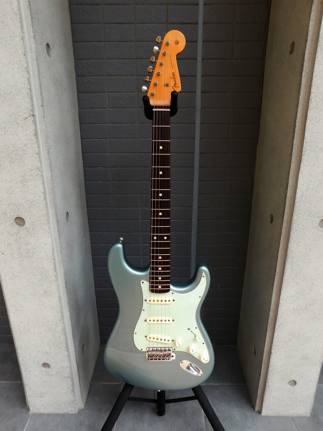 中古　Fender フェンダー Custom Shop 1960 Stratocaster NOS　2011年　ハードケース付き