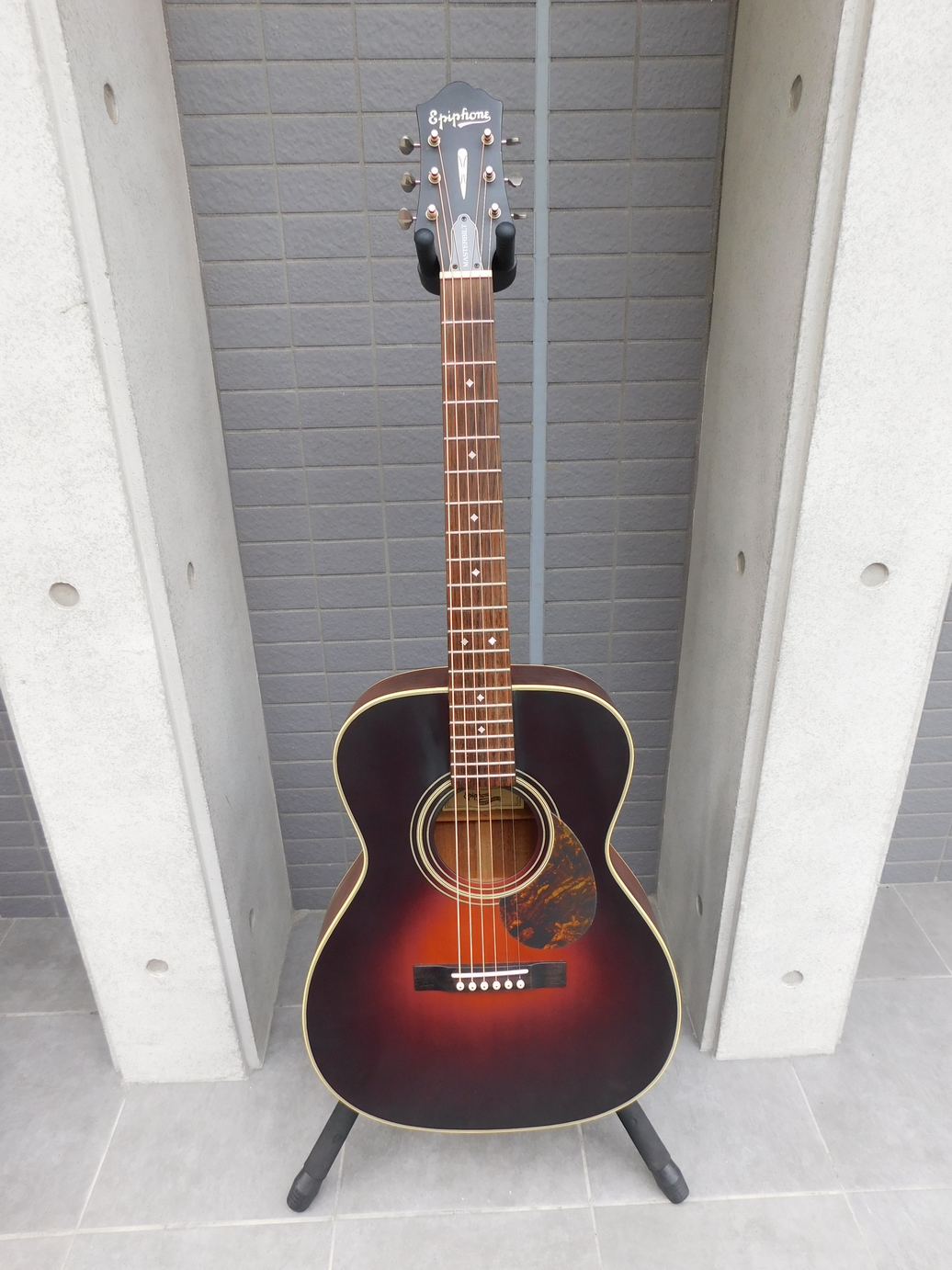 中古　Epiphone エピフォン Masterbilt EF-500MVS アコースティックギター セミハードケース付き