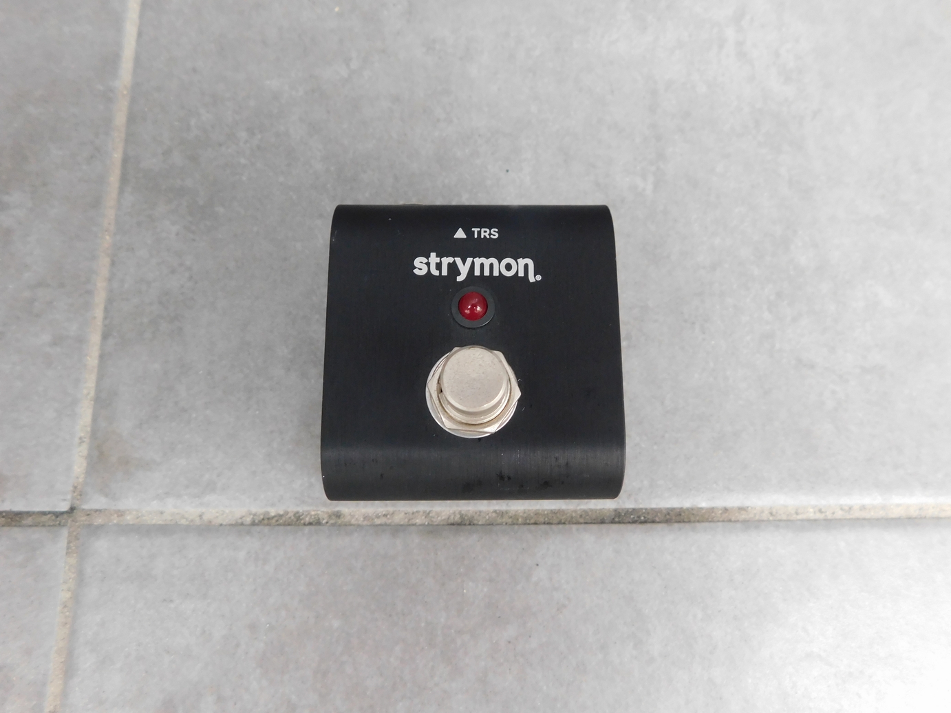中古　STRYMON ストライモン Mini Switch　フットスイッチ