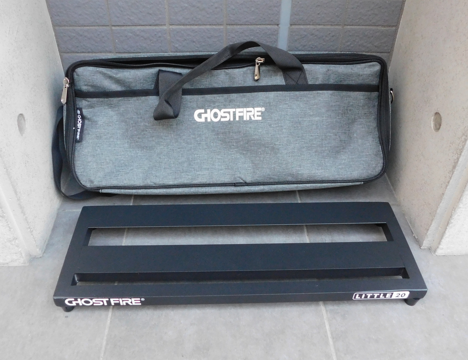 中古　GHOSTFIRE Vシリーズ V-Little20 エフェクターボード　キャリングバッグ付き