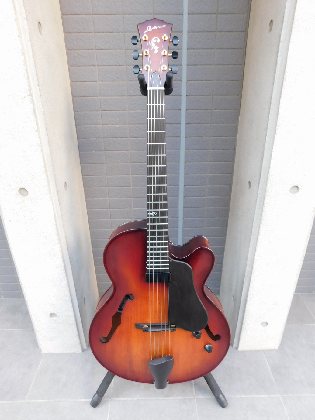 中古　Landscape ランドスケープ AR-101 フルアコ 2024年製 セミハードケース