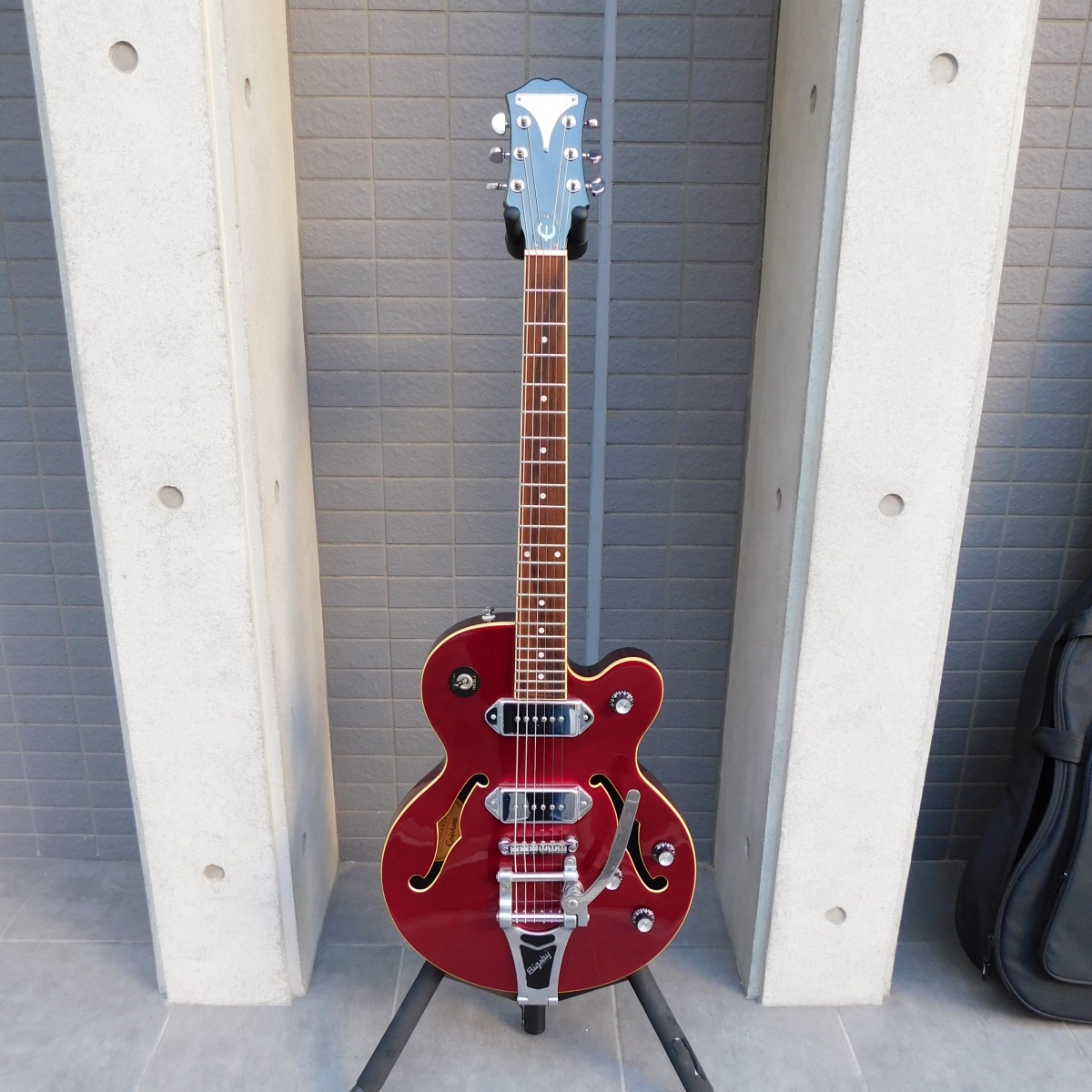 中古　Epiphone エピフォン Wildkat Wine Red　ギグバック付き