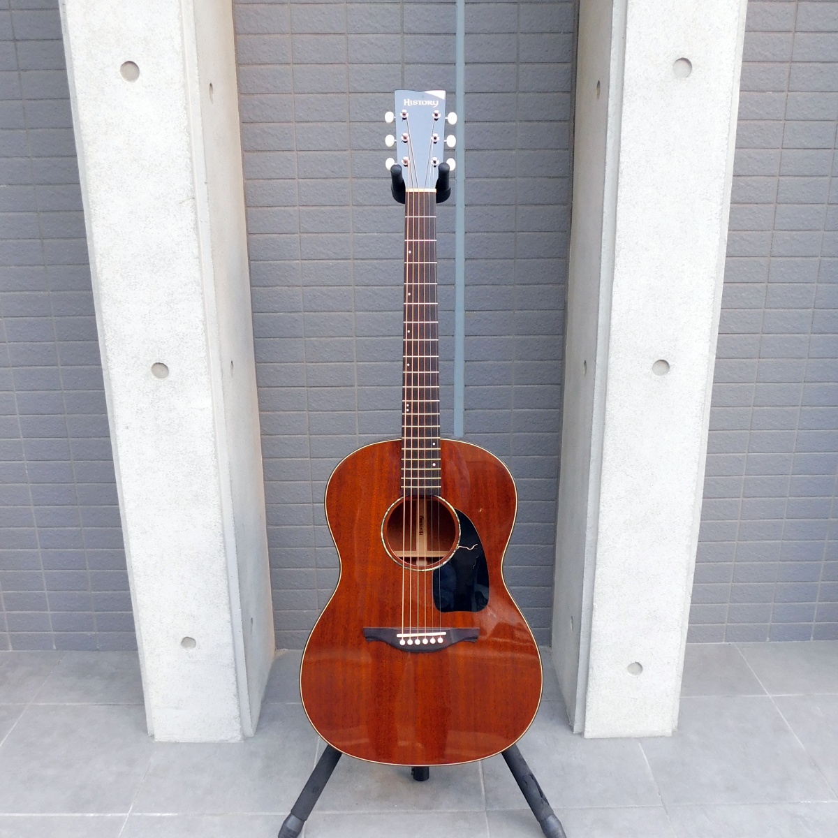中古　HISTORY NT-LGM アコースティックギター マホガニー ハードケース付き