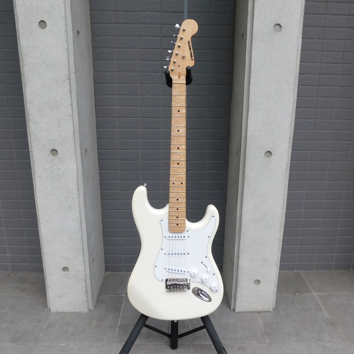 中古 PLAYTECH プレイテック ST250 Maple ストラトタイプ