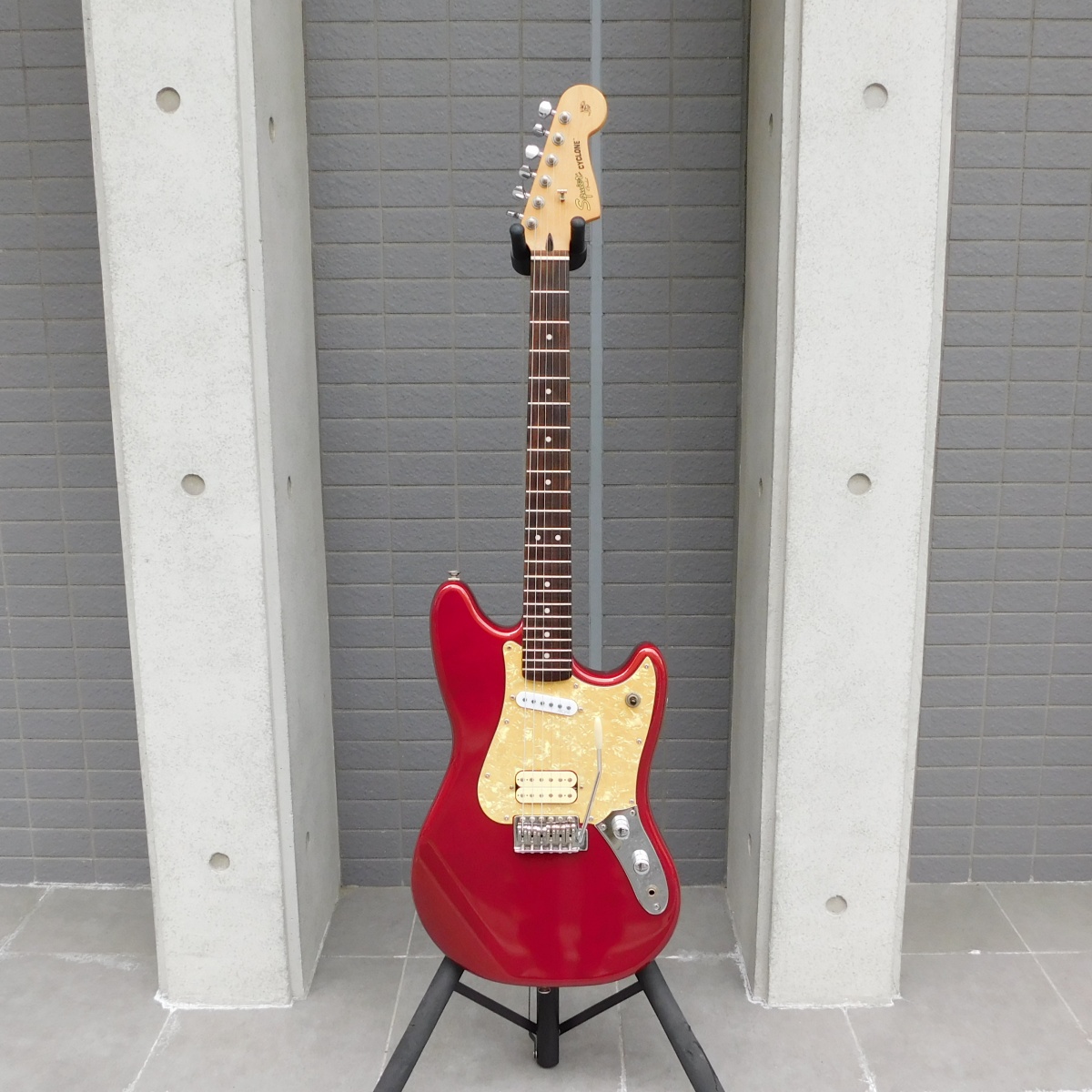 中古　SQUIER スクワイヤ FSR Cyclone ソフトケース付き